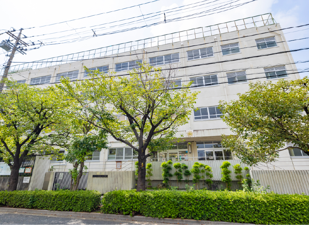 世田谷区立駒沢中学校（約570m/徒歩8分）