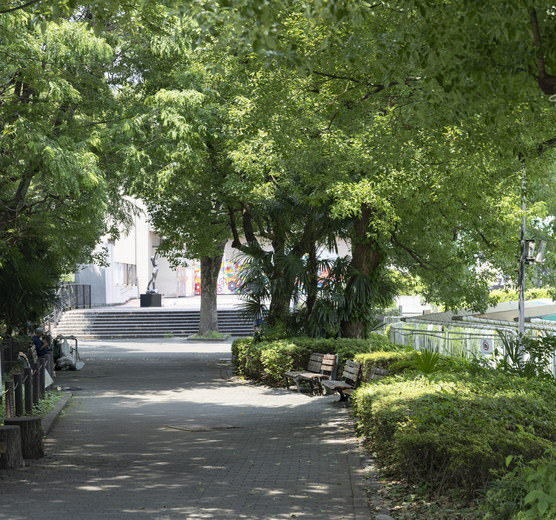 目黒区民センター公園