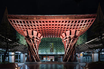 金沢駅・鼓門