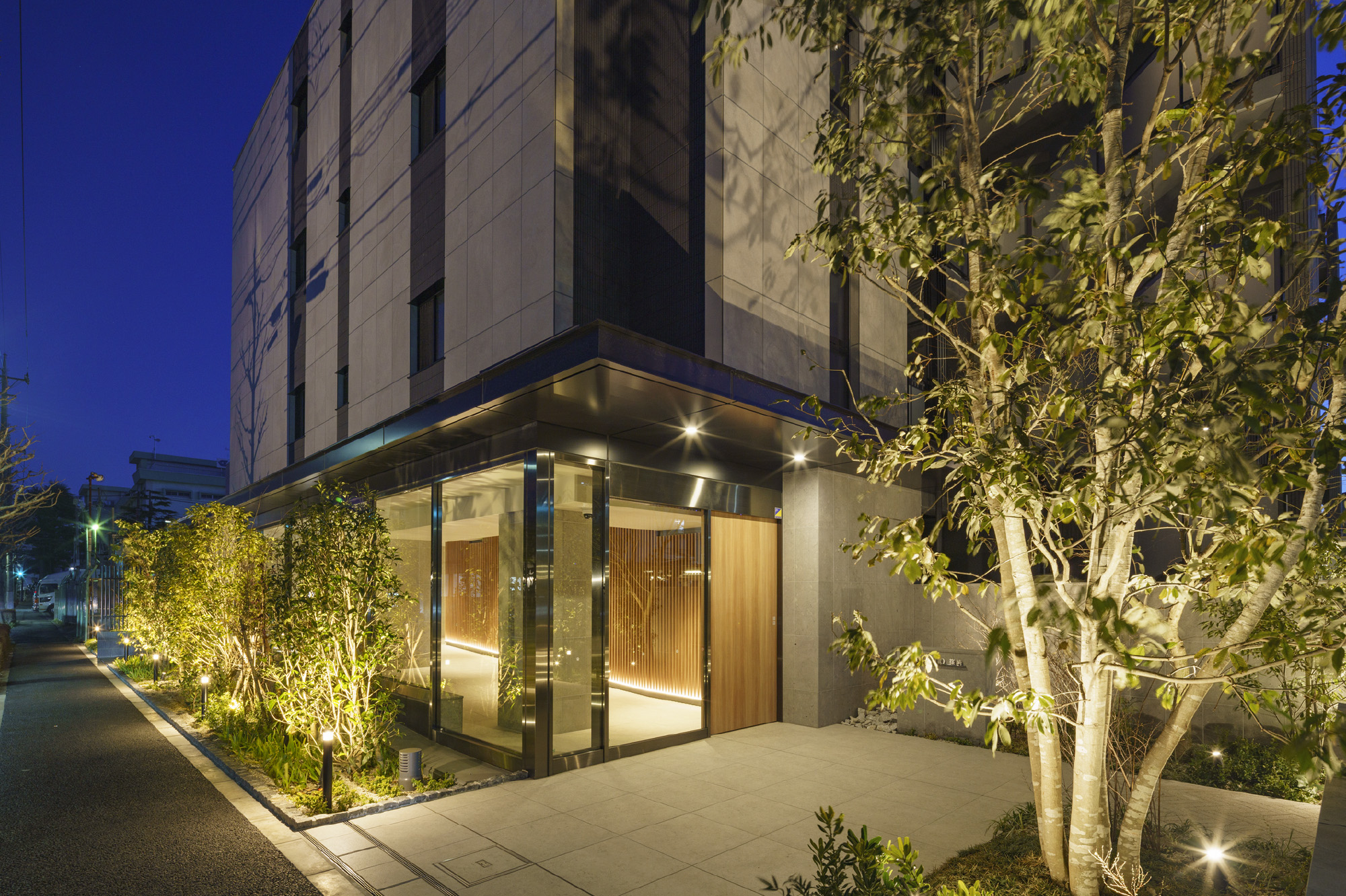 エントランス夜景