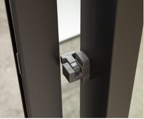 サッシ指詰め防止